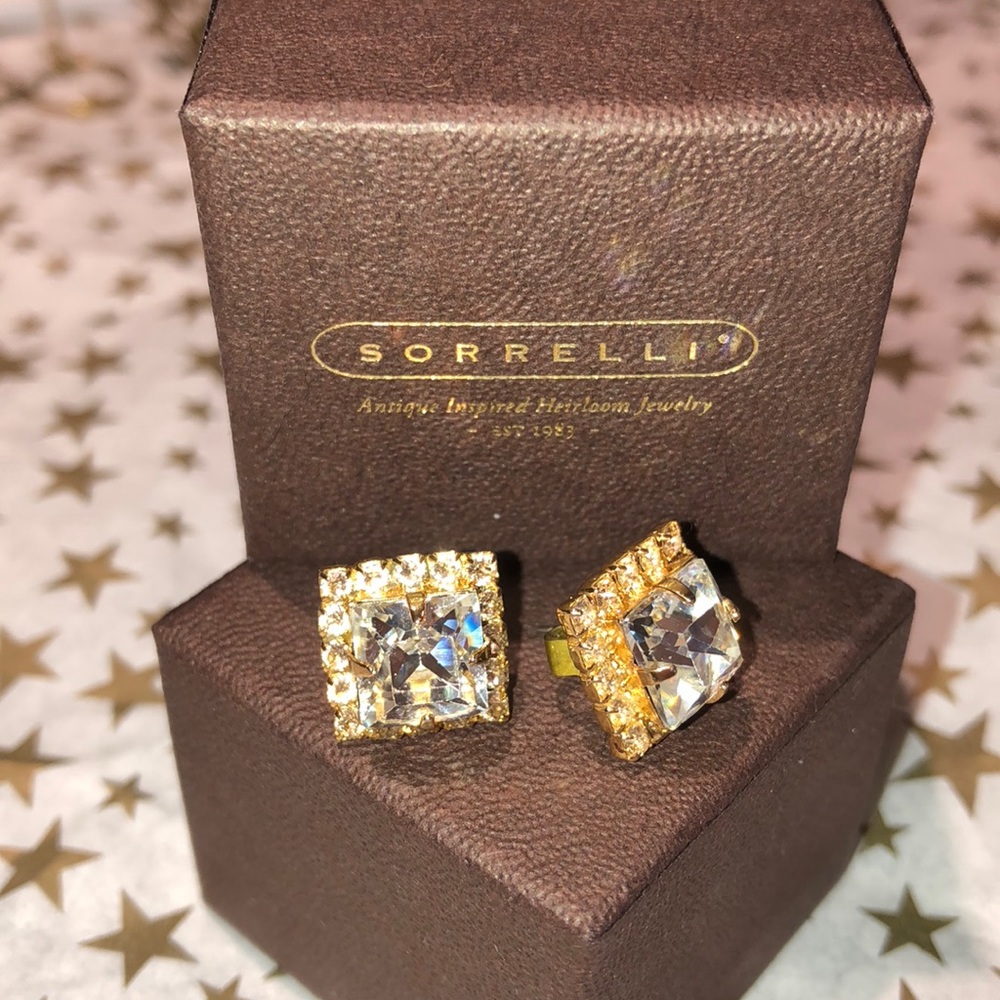 Sorrelli stud earrings